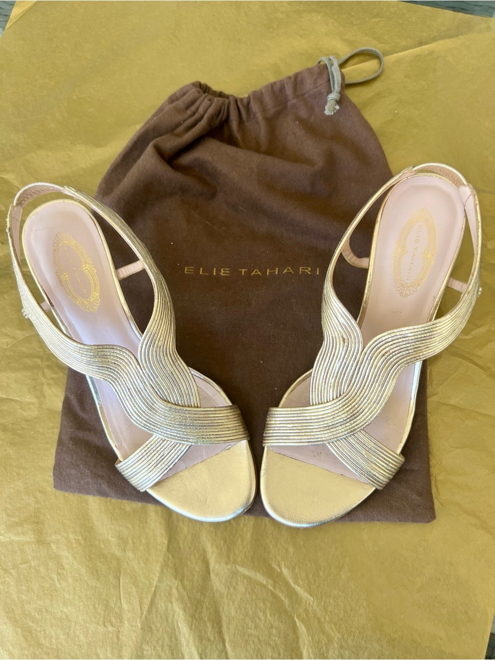 ELIE TAHARI Vintage Neiman Marcus Gold Stack Heeled Dress Shoes Size 6.5/37
